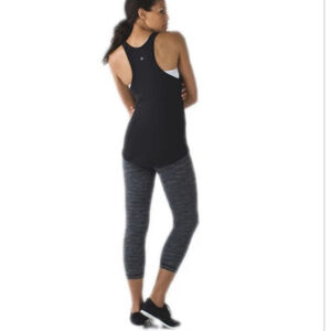 Women's Lululemon Heather Grey‎ Crop Leggings Size 4